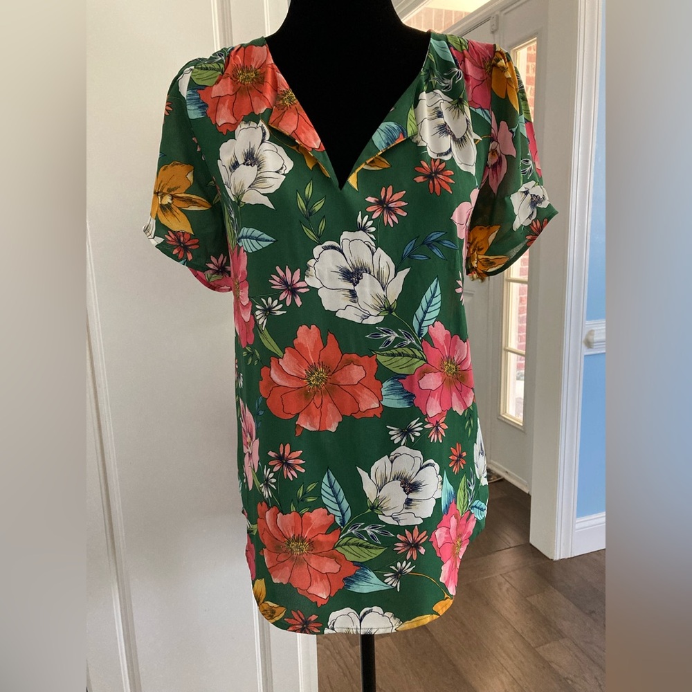 DR2 Medium SS Top Floral Daniel Rainn Blouse Size Medium Green Pink Orange Blue